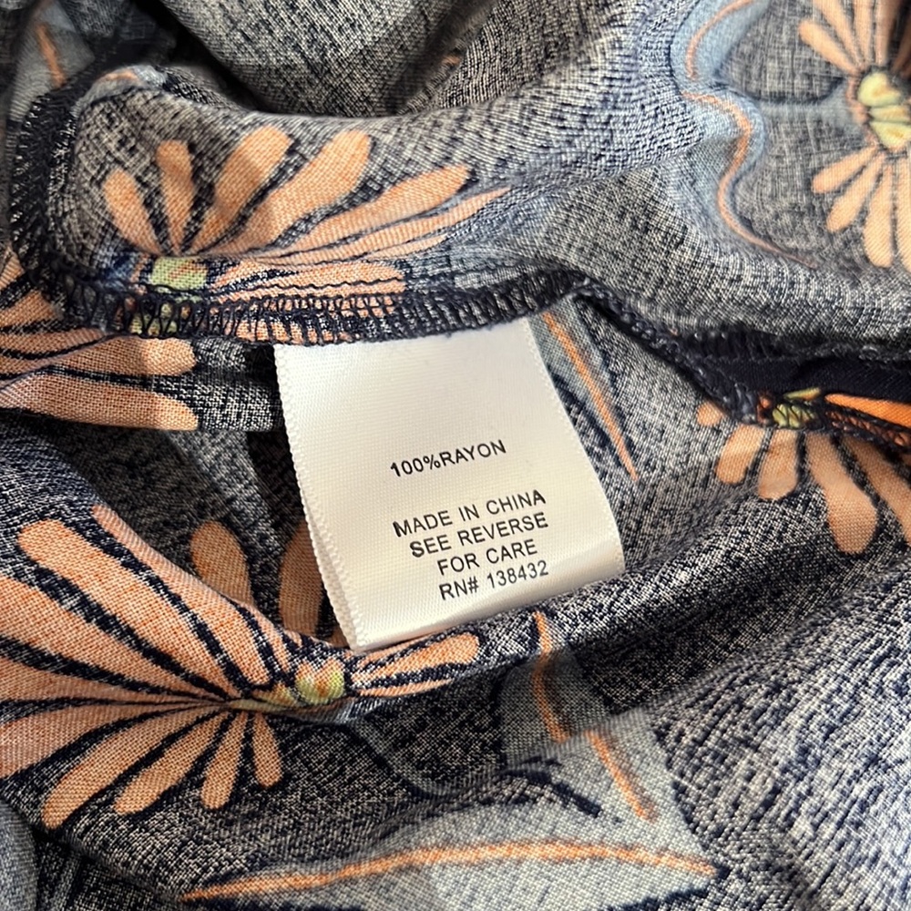 ModCloth Button Front Back Tie Floral Top, size Small - Picture 7 of 11